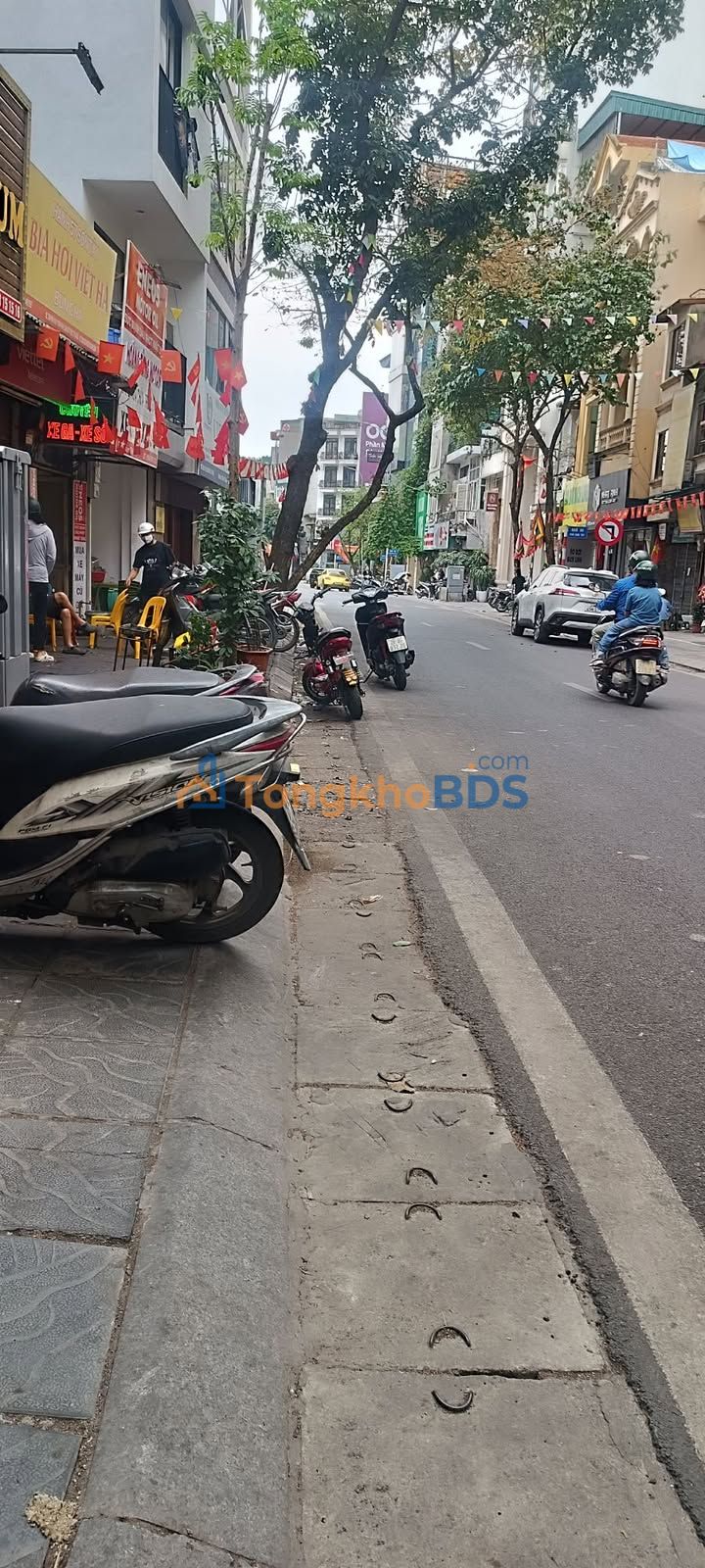 Nhà Mặt Phố Sơn Tây 65m² - 5 Tầng - Giá 28 Tỷ - Gấp Bán