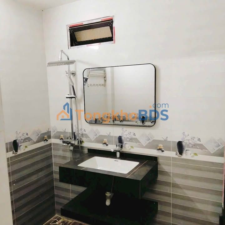 Nhà Mặt Tiền Kinh Doanh Trần Phú, Vinh - 4 Triệu/Tháng