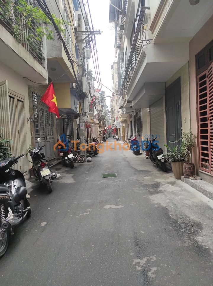 Nhà Phố Vạn Phúc 31.2m² 5 Tầng - Ô Tô Đỗ Cổng - 7.2 Tỷ