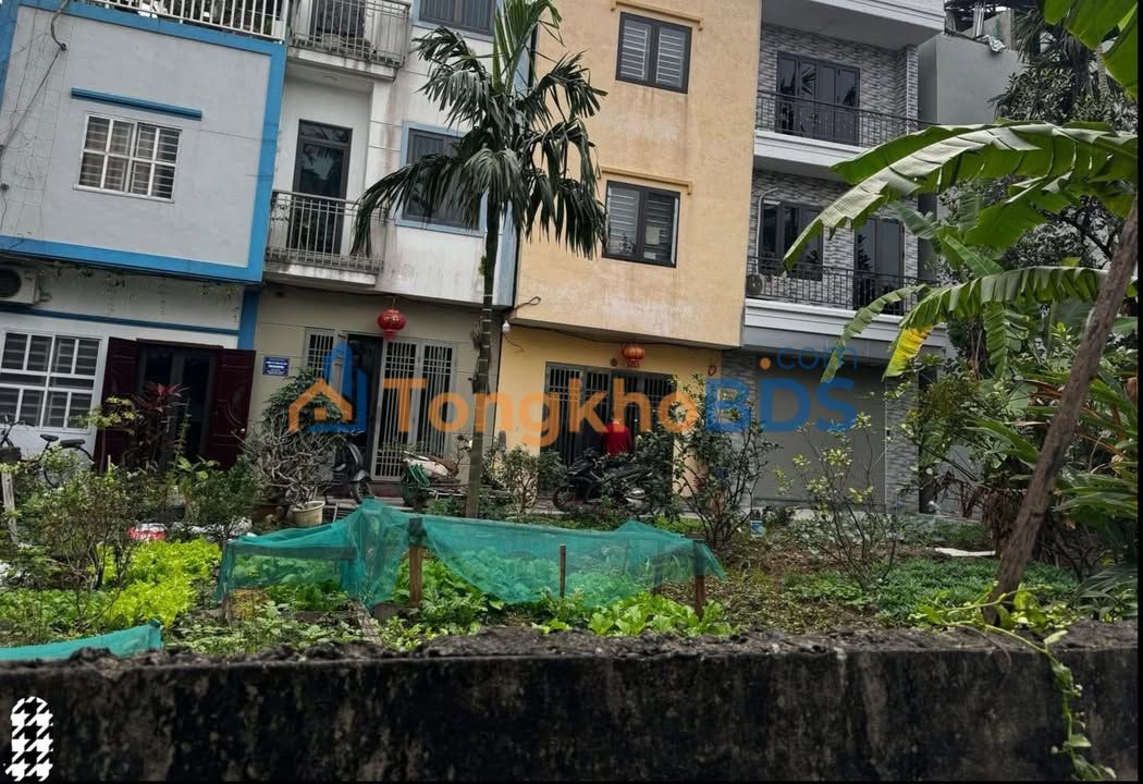 Bán đất Vĩnh Ngọc, Đông Anh 45m² - Sổ đỏ vuông vắn, sát trục chính