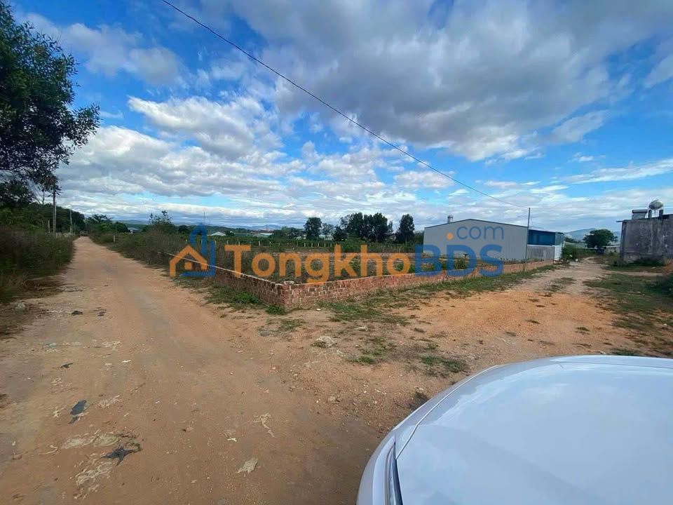Bán đất thổ cư 290m² đường Trần Anh Tông, Kon Tum - Sổ hồng sẵn sàng