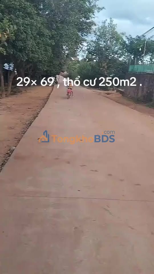 Đất Nền Đắk Hà, Kon Tum 1700m² - Mặt Tiền Đường Rộng 29m