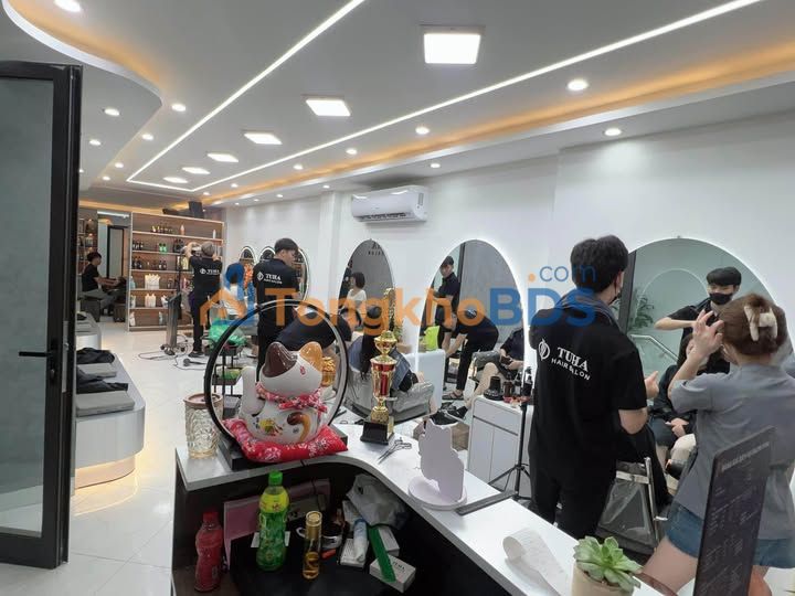 Tòa Nhà 8 Tầng Mặt Tiền 172 Giáp Bát, Hoàng Mai - Kinh Doanh Đỉnh Cao