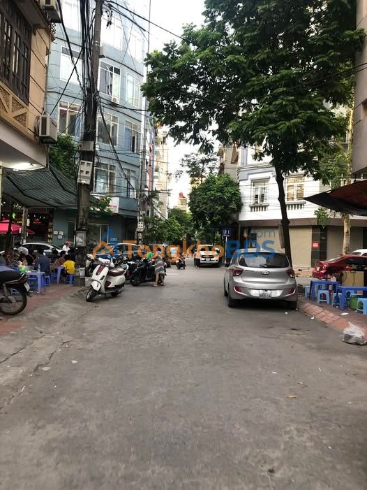 Nhà Cầu Bươu 62m² - 4.5 Tầng, Ô Tô Tránh, Sổ Đỏ - Giá 10 Tỷ TL