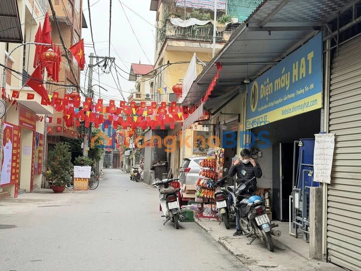 Nhà 70m² Thọ Am, Thanh Trì - 10 Tỷ, Ô tô tránh, Gần chợ đầu mối