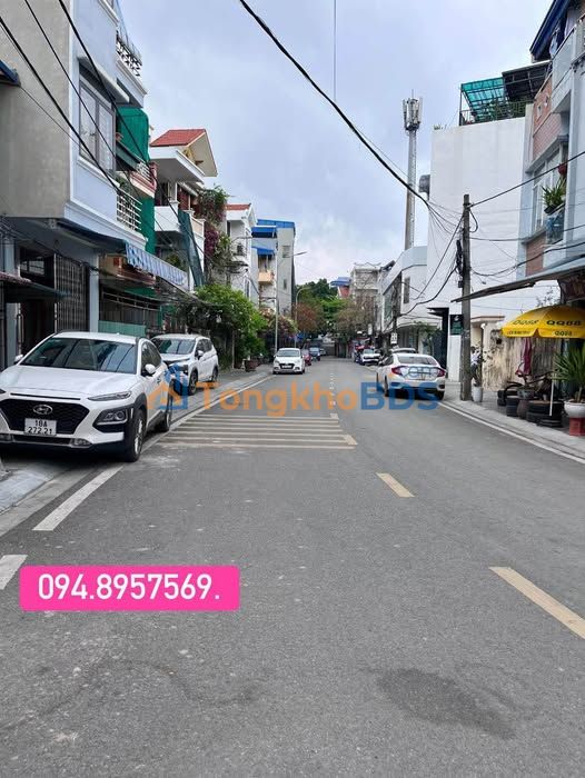 Nhà 3 Tầng Ngô Gia Tự, Nam Định - 52m², 4PN, Ô Tô Đỗ Cửa