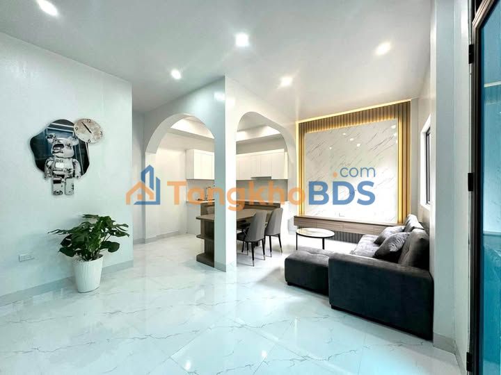 Cho thuê nhà 2 tầng đường Tiền Phong, Thái Bình - 2PN, 4.5 triệu/tháng