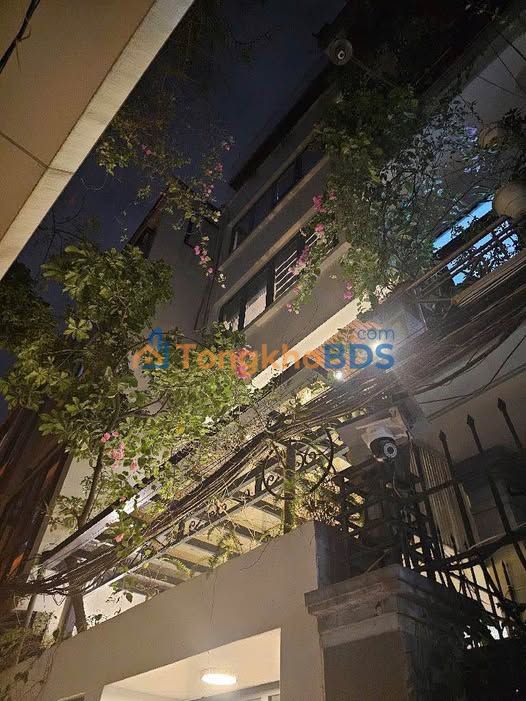 Nhà 5 tầng Ngọc Thụy, Long Biên - 73m² nở hậu, ô tô tránh - Giá tốt