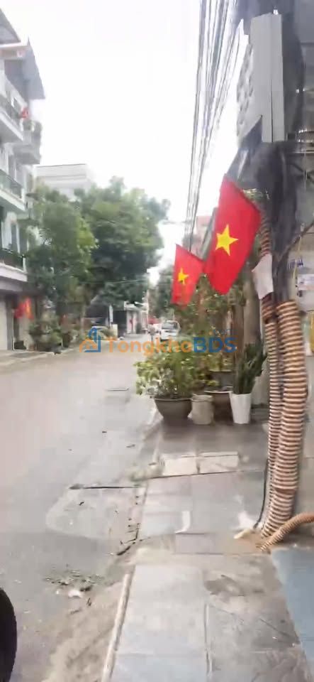 Nhà 78m² Long Biên - 5 Tầng Thang Máy, Kinh Doanh Đỉnh Cao - 20 Tỷ