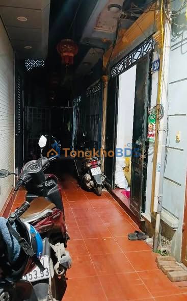 Nhà 26m² 5 Tầng Kim Giang - Giảm Sâu 3.9 Tỷ, Ngõ Rộng Gần Ô Tô