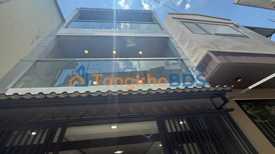 Nhà 2 Mặt Tiền Dương Bá Trạc Q8 - 44m² Sổ Hồng Riêng