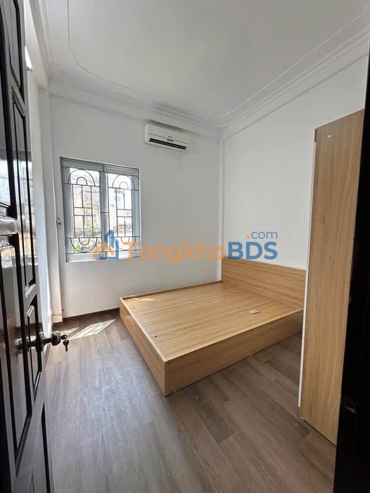 Nhà Hoàng Mai 40m² 4 Tầng, Sổ Đỏ Đẹp - Giá 7 Tỷ