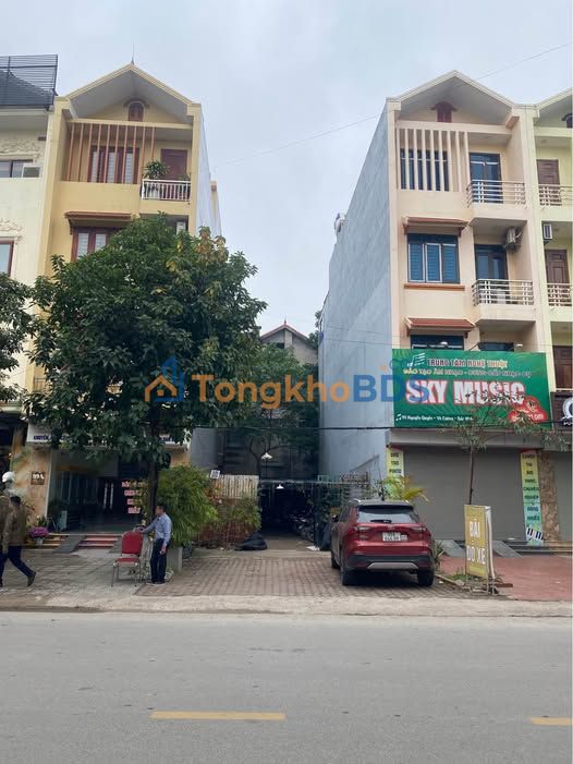 Nhà Mặt Tiền Nguyễn Quyền, Bắc Ninh - 150m², Kinh Doanh Sầm Uất, Giá 2X Tỷ