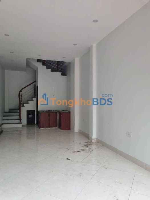 Nhà 34m² 6 Tầng, Oto Đỗ Cửa Đường 70, Hoài Đức - Giá 6 Tỷ