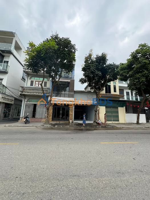 Cho thuê nhà mặt phố Việt Hùng, Đông Anh - Kinh doanh sầm uất 50m²
