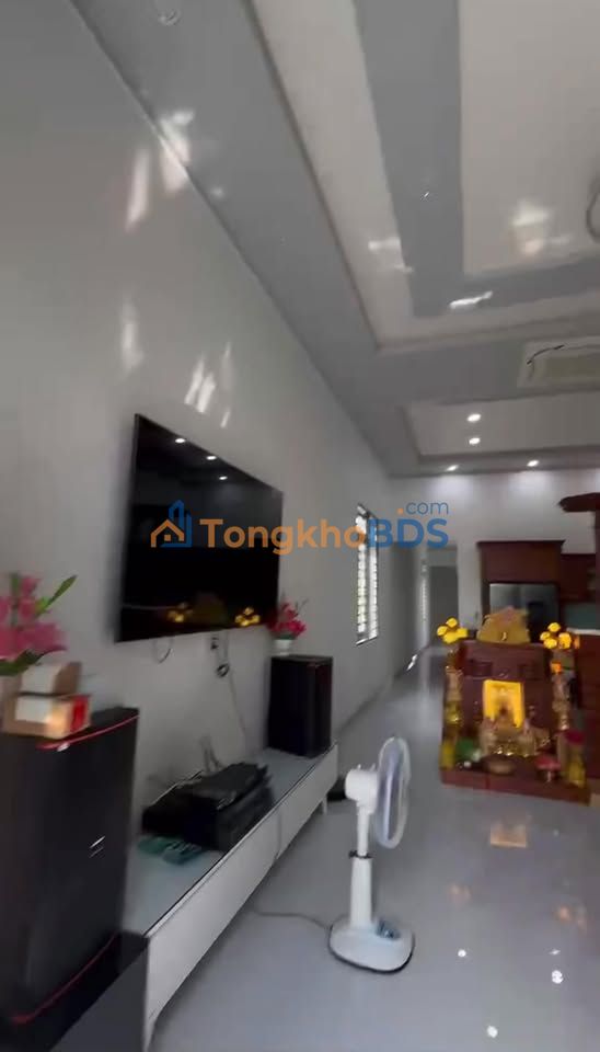 Nhà 209m² Thị Trấn Gia Ray, Đồng Nai - Tặng Nội Thất Cao Cấp, View Núi