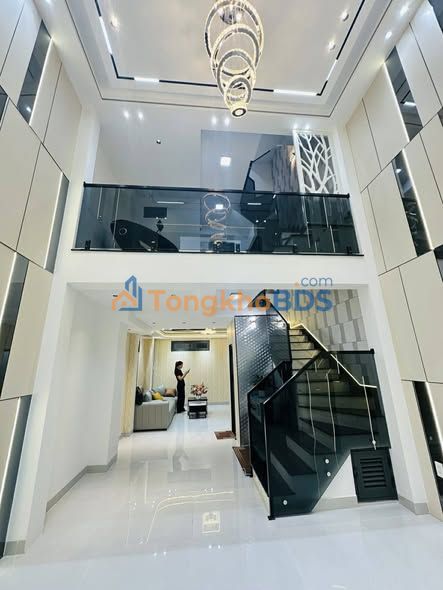 Nhà Sổ Hồng Gò Vấp - 4 Tầng, 4PN, Hướng Đông, Giá 8.6 Tỷ