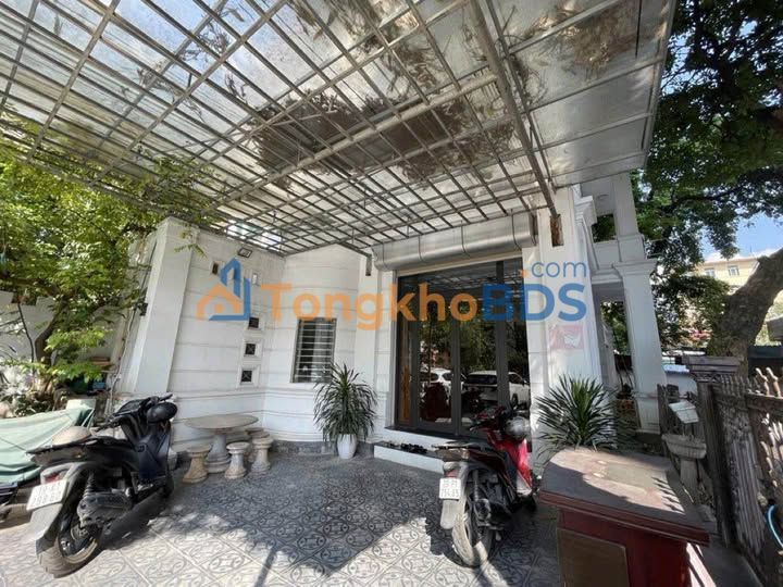 Bán biệt thự góc 141m² Phố Đội Nhân, Ba Đình - 4 Tầng, Gara Ô tô, Giá Nhỉnh 60 Tỷ