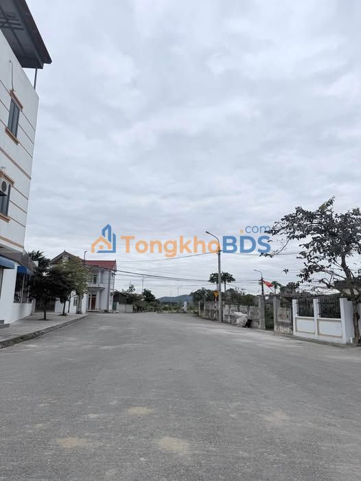 Đất Nền Đông Văn, Thanh Hóa 200m² - Sổ Đỏ Đông Nam Giá Tốt