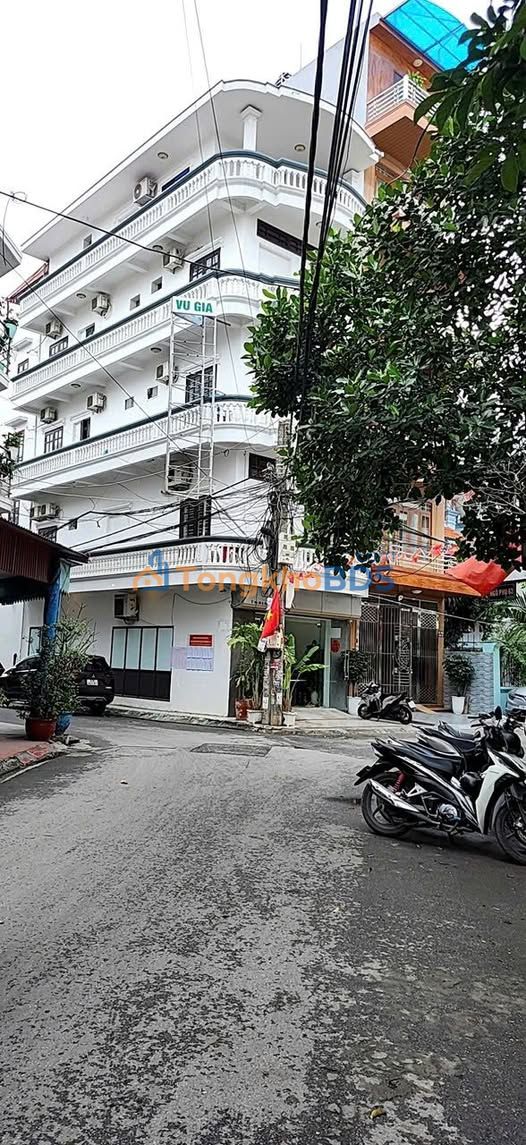 Nhà Lô Góc 375m² Hải Châu, Đà Nẵng - Dòng Tiền 22 Triệu/Tháng - Giá 7.99 Tỷ