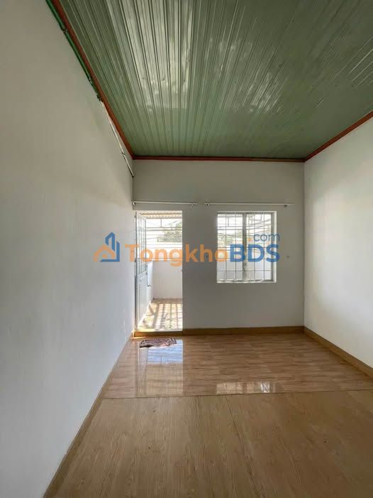 Nhà 71.5m² Đường Nguyễn Bá Ngọc, Pleiku - Gần Chợ, Trường Học, Giá 1.3 Tỷ