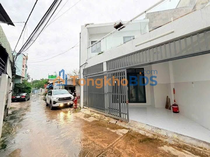 Nhà 50m² Bửu Hoà, Biên Hoà - 2.2 Tỷ, Sổ Riêng, Ô tô Tới Nhà