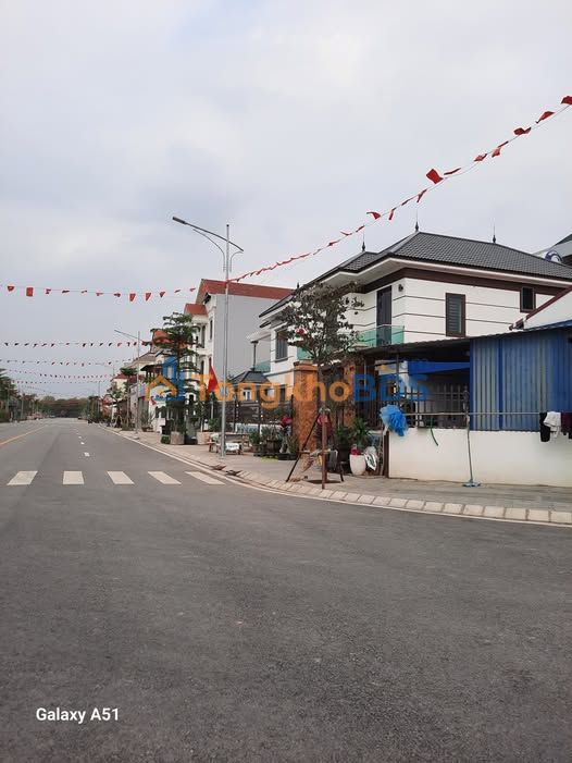 Bán Đất Mặt Tiền Hồ 100m² - Kinh Doanh Đắc Lợi Tại Thanh Trì, Hà Nội