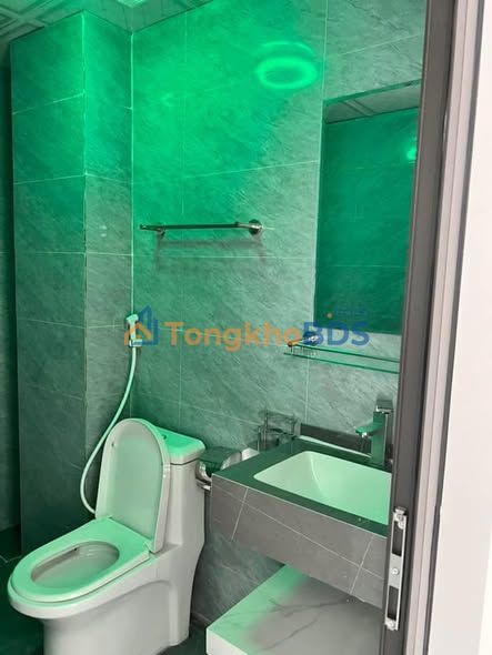 Nhà 4 Tầng Đường Ô Tô Quan Hoa, Cầu Giấy - 32m² Giá 2.7 Tỷ