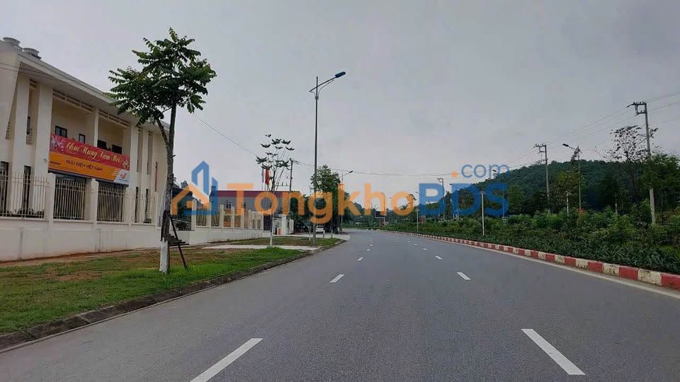 Bán đất Yên Bái 100m² đường Âu Cơ - Sổ đỏ sẵn sàng, giá 1.1 tỷ