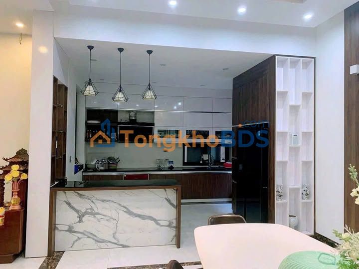 Bán Biệt Thự 260m² Phường Kim Tân, Lào Cai - Hướng Đông Nam, Sổ Hồng