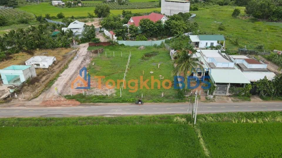 Đất Nền 1000m² Hàm Liêm, Bình Thuận - Lô Góc 2 Mặt Tiền, Giá 4.5 Tỷ