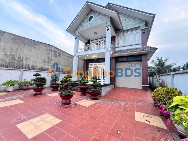 Townhouse Mỹ Tho 879m² 14.5 tỷ - Sẵn sàng ở ngay