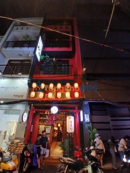 Nhà phố Nguyễn Trãi Q1 60m² 44 tỷ - Full nội thất