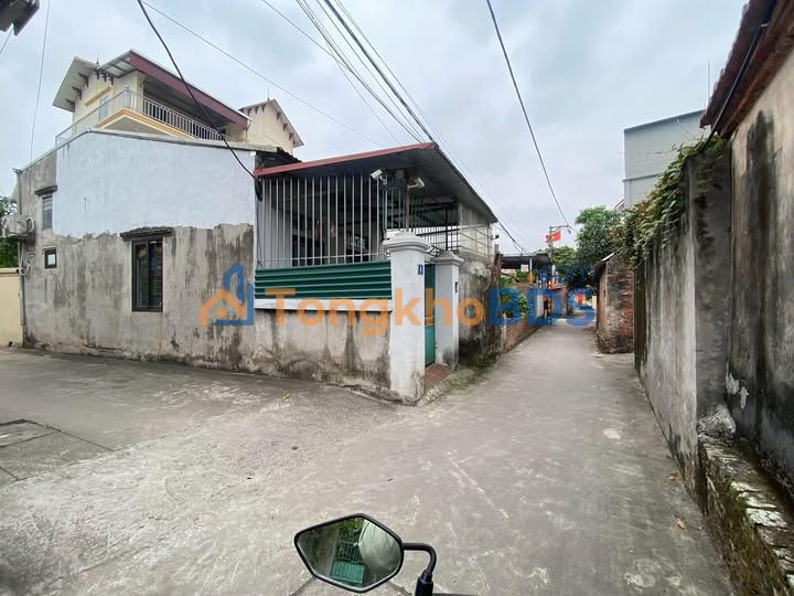 Bán Đất Gia Lâm 50m² Sổ Đỏ Vuông Vắn - Giá 3,6 Tỷ - Sát Hồ, Ô Tô Tránh