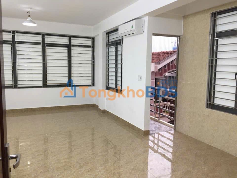 Cho thuê căn hộ CCMN Hà Đông 36m² - Tầng 6, Ban công rộng, Giá 4.5 triệu