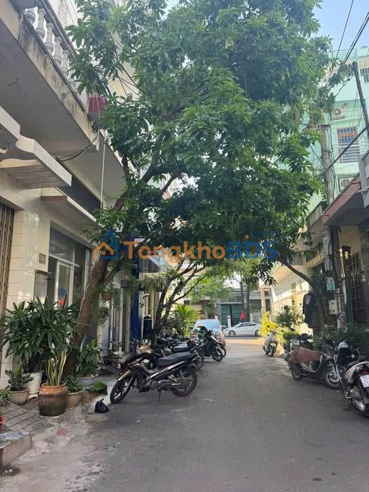 Cho thuê nhà nguyên căn 84m² hẻm ô tô Cần Vương, Bình Định - Giá 5.7 triệu