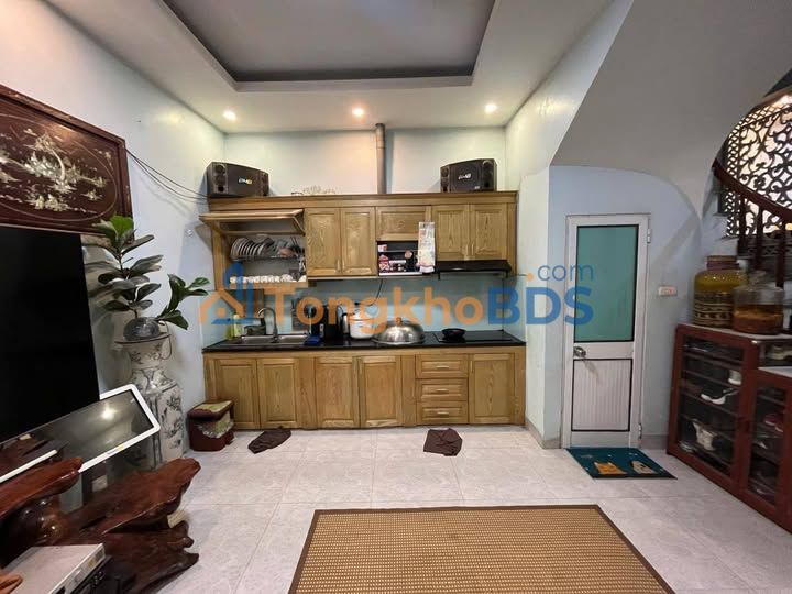 Nhà Lô Góc Phúc Diễn 76m² - 3 Tầng, Full Nội Thất, Sẵn Sàng Ở Ngay!