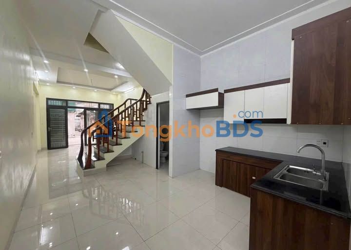 Nhà 2 Tầng 3 Ngủ Nguyễn Văn Cừ, Bắc Giang - Giá 4.5 Triệu/Tháng