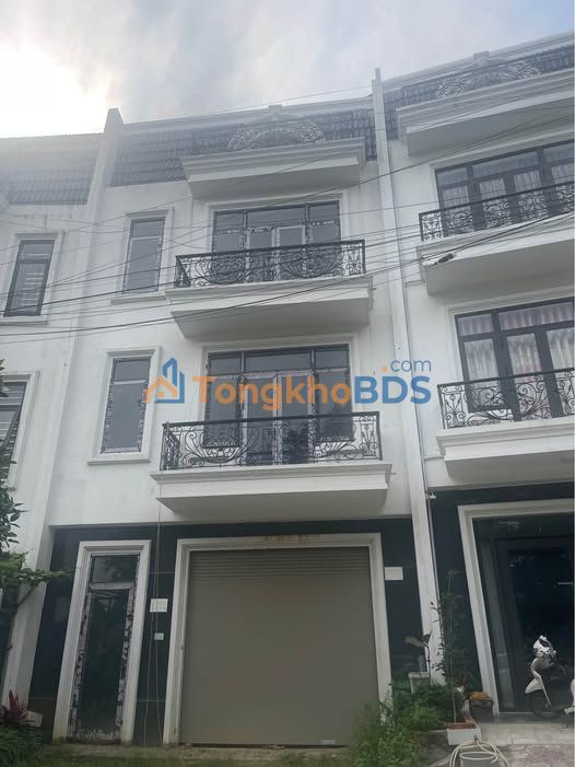 Nhà Phố 98m² B6 Kéo Dài, Lào Cai - Sổ Hồng Sẵn Sàng Chuyển Nhượng