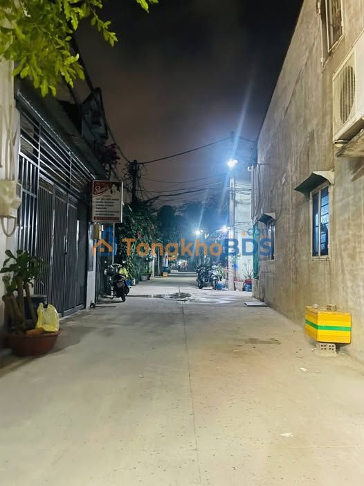 Nhà Hóc Môn 40m² - Ô tô vào nhà, 2PN, Giá tốt