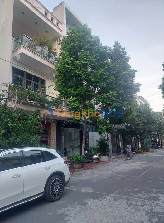 Nhà 3 Tầng Mặt Đường Đô Thị Bãi Viên, Nam Định - 80m², 4.95 Tỷ