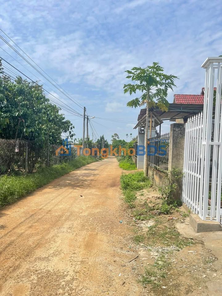 Đất Vườn Lâm Hà 8700m² - 2 Mặt Đường, Sổ Đỏ Thổ Cư, Giá Đầu Tư 1.8 Tỷ