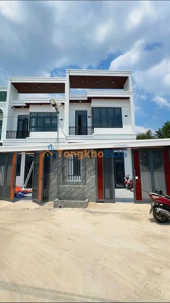 Nhà Sổ Hồng Riêng Thuận Giao 79m² - Hơn 3 Tỷ, Full Nội Thất Cao Cấp