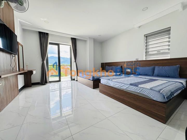 Cho thuê Căn hộ Studio Lý Nam Đế 50m² - Full nội thất, Ban công thoáng mát