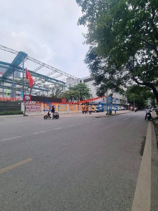 Nhà Ba Đình 55m² 3 Tầng - Sổ Đỏ Chính Chủ 9.3 Tỷ