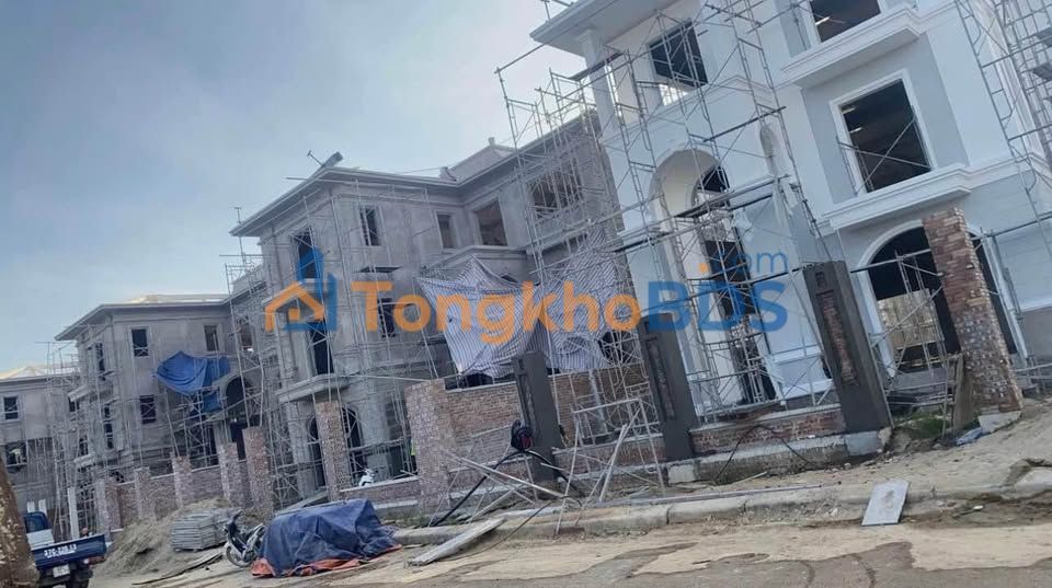 Nhà 3.5 Tầng TP Vinh 108m² - View Đẹp, KĐT Dân Trí, Sẵn Sàng Ở Ngay