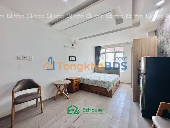 Nha rieng Q7 Studio gia thoa thuan - San sang o ngay