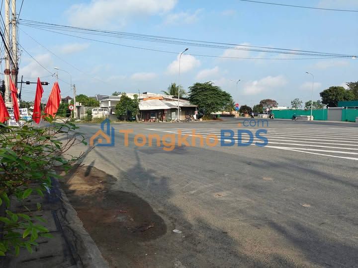 Nhà Mặt Tiền ĐT 830 - Kinh Doanh Sầm Uất - 966m² - 15 Tỷ