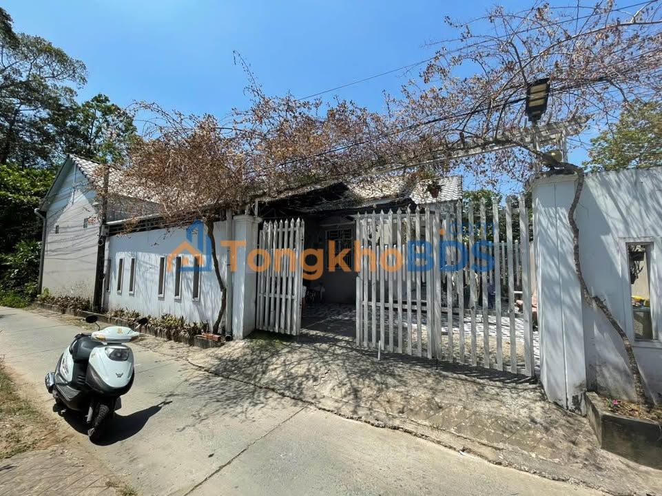 Nhà riêng Trà Vinh Lê Văn Tám 240m² 1.3 tỷ - Ô tô vào tận nhà