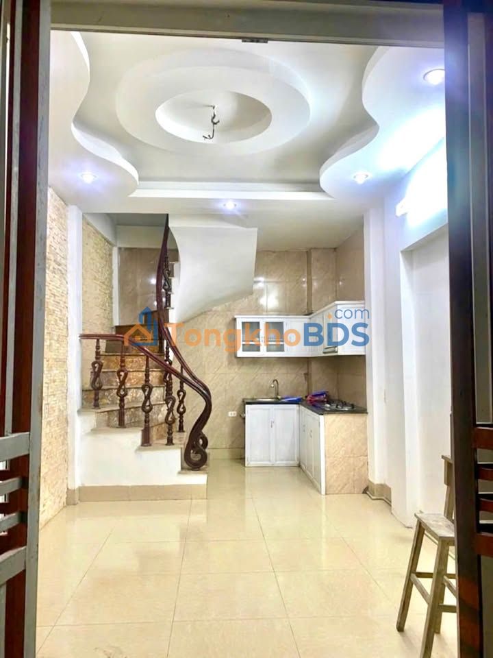 Nhà riêng Lĩnh Nam 26m² giá thỏa thuận - Ô tô vào nhà